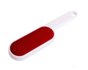 Βελούδινη βούρτσα ρούχων